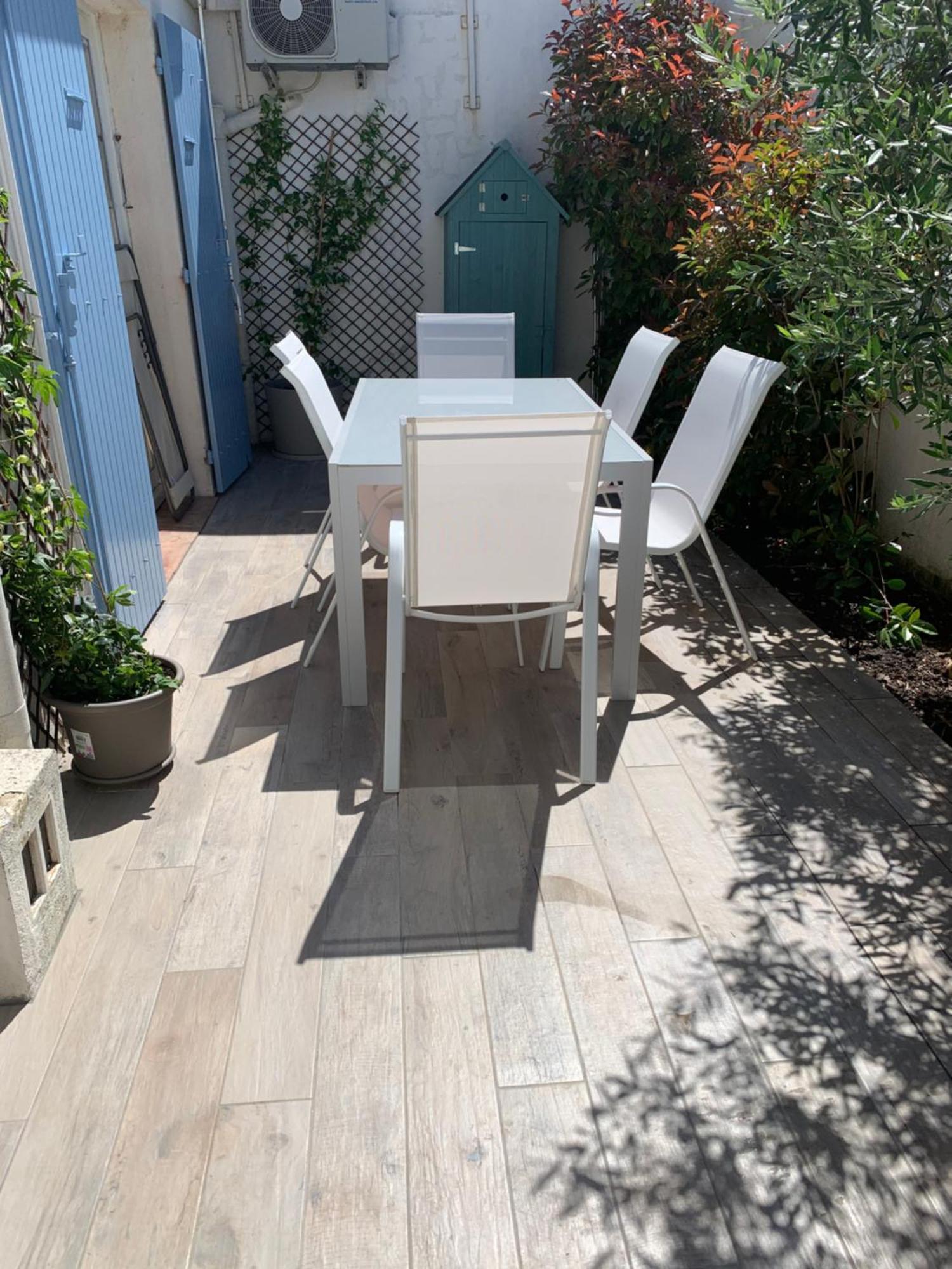 Appartement De Standing Avec Terrasse Saintes-Maries-de-la-Mer Exteriör bild
